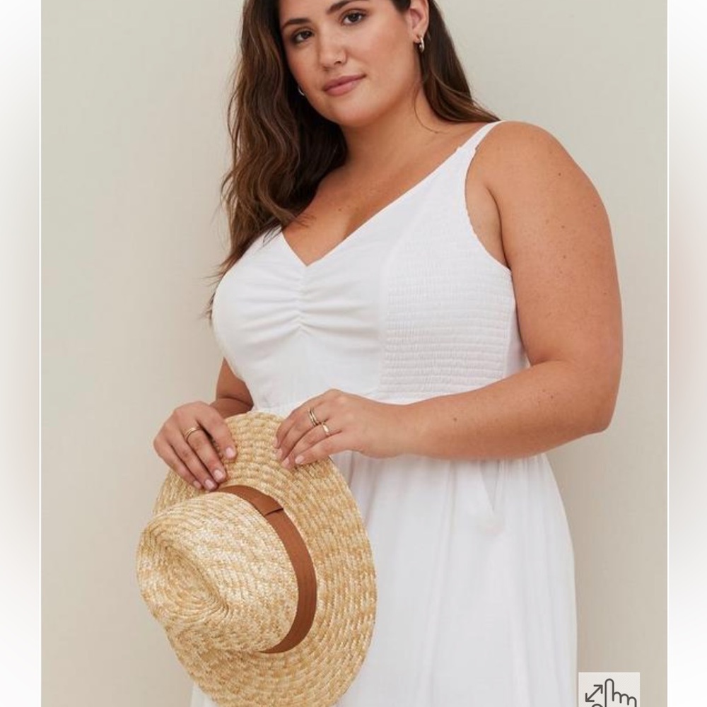 NWT Torrid Lenny smocked bodice midi dress